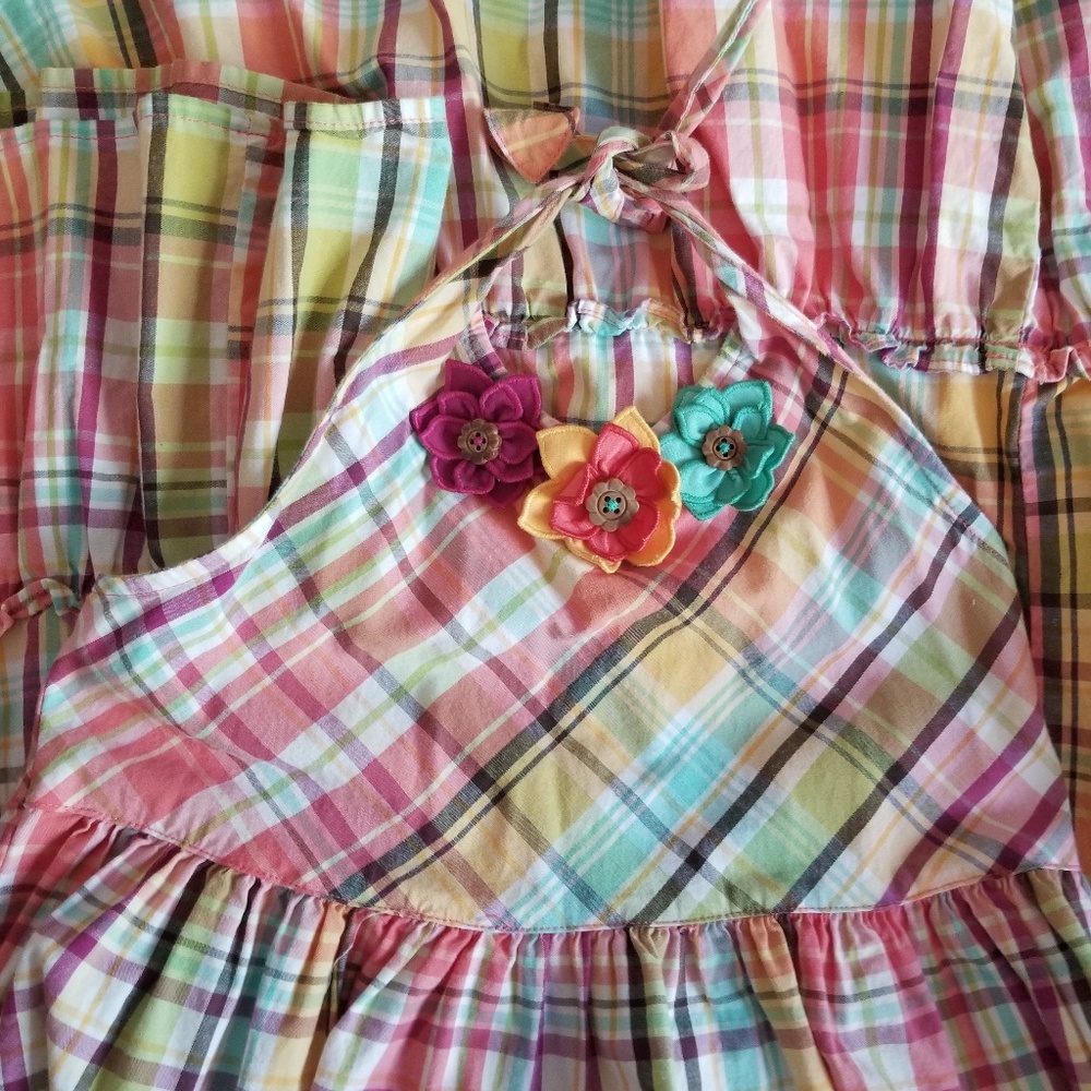 Cute bright plaid summer dress!